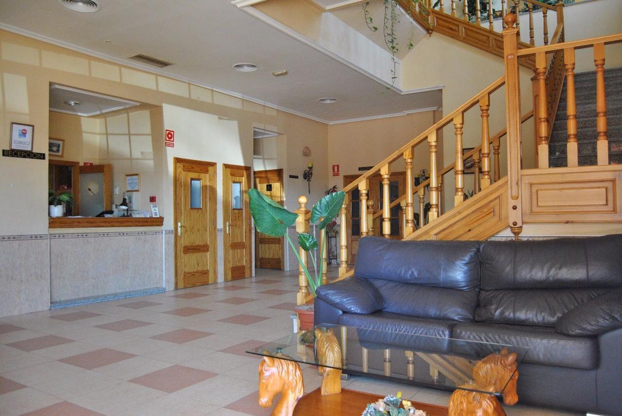Hotel Las Dehesas Navalvillar de Pela Extérieur photo