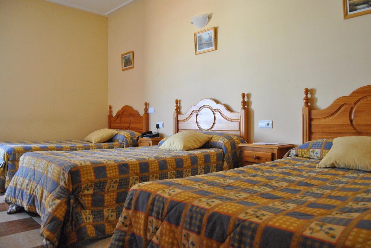 Hotel Las Dehesas Navalvillar de Pela Extérieur photo